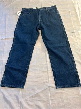Cabela's Men's Dark Blue Relaxed Jeans
